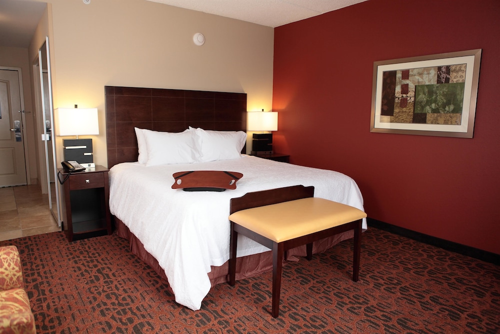 Hampton Inn Milan, TN 11/30