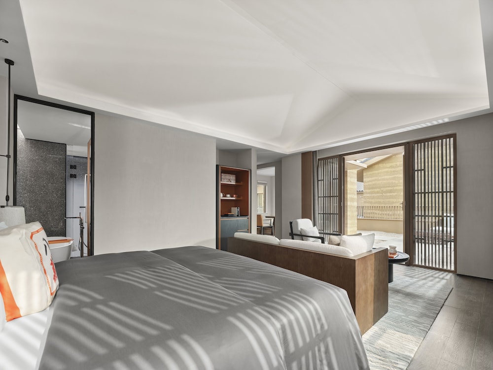 Angsana Chengdu Wenjiang 14/48
