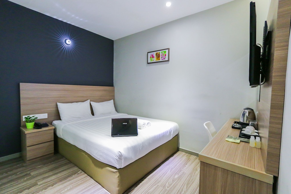 Hotel 99 - Ss2 7/48