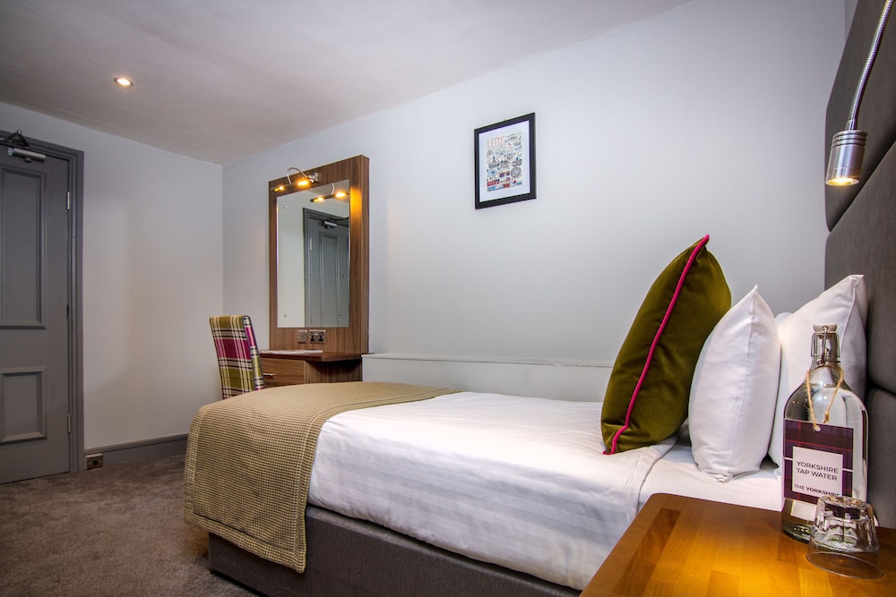 The Yorkshire Hotel 7/49