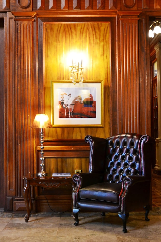 Muthu Sovereign Suites and Spa, Nairobi, Kenya 9/49