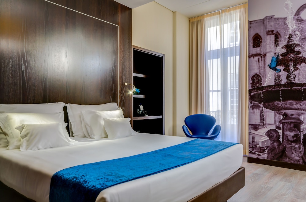 SUPERIOR, DOUBLE BED