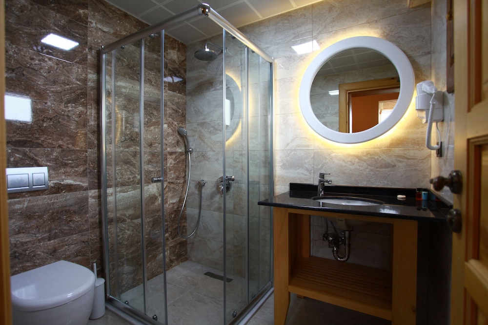 Bacchus Pension 43/49