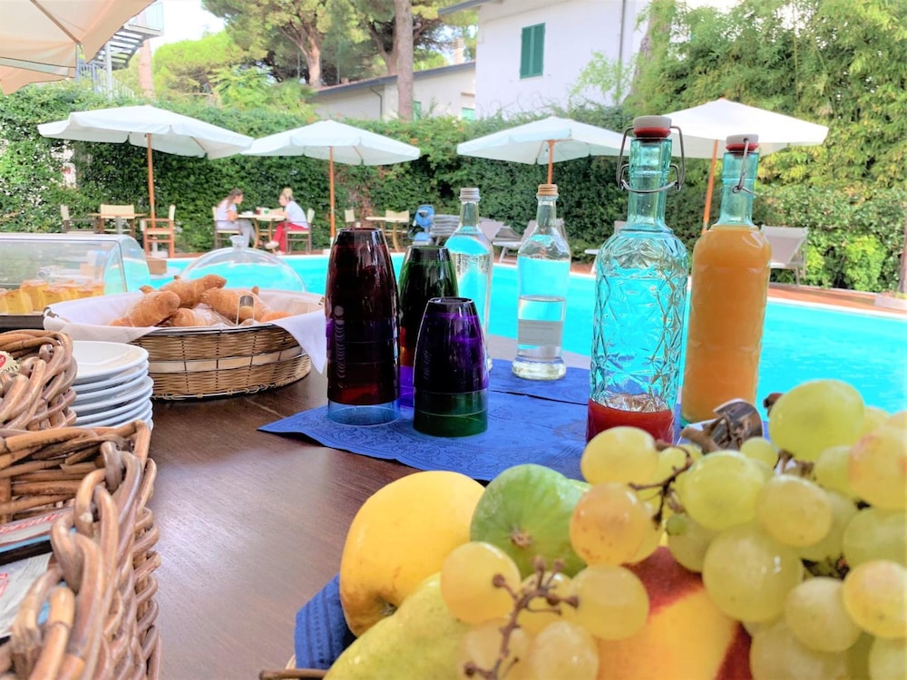 Hotel La Tavernetta 7/77