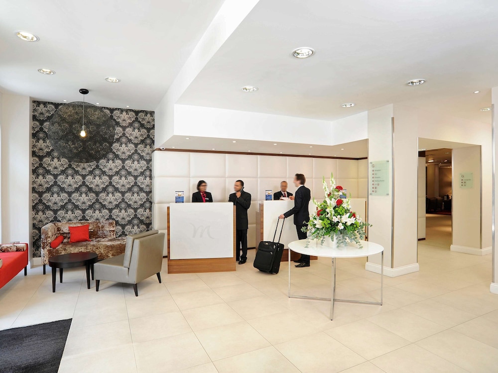 London Bloomsbury Square Hotel 5/71