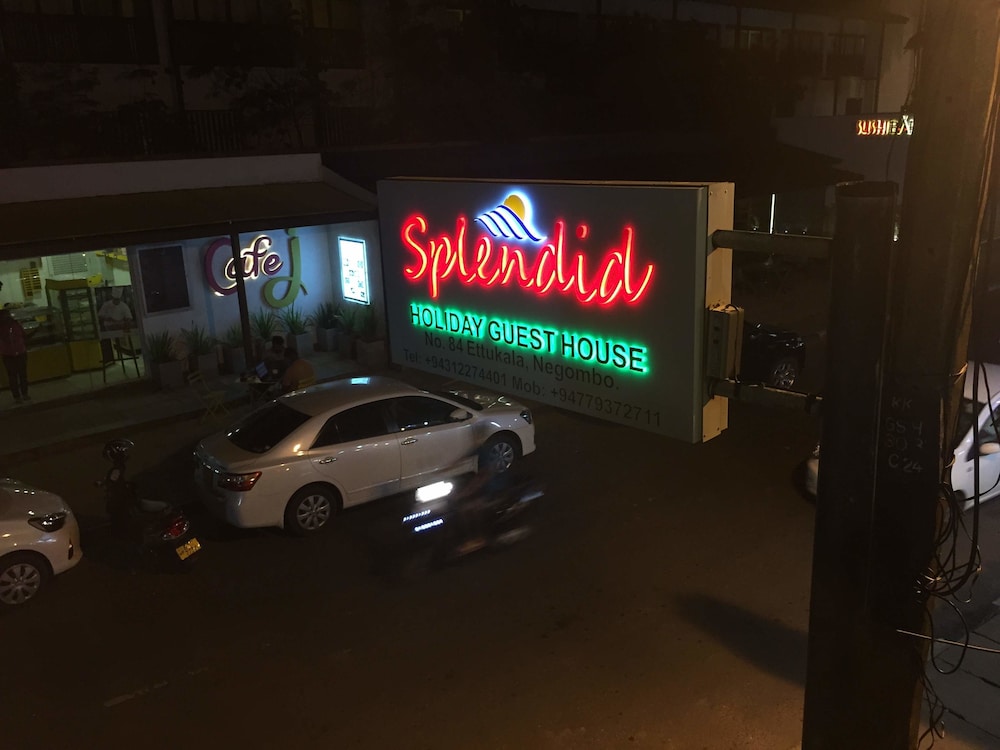 Splendid Holiday Guest House 23/26
