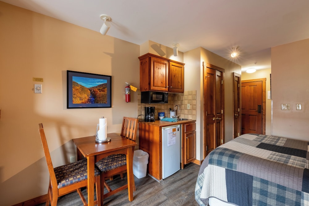 Highland House 29/50