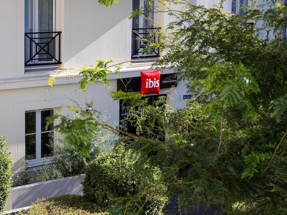 Ibis Valenciennes 71/72