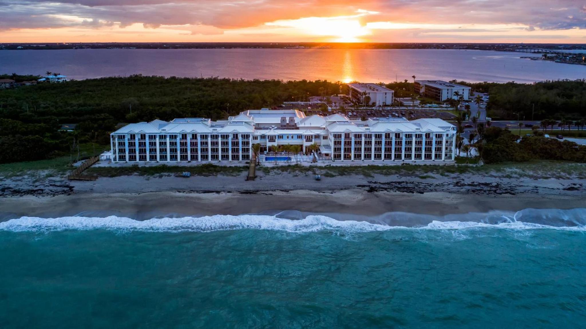Hutchinson Shores Resort Spa 48/52