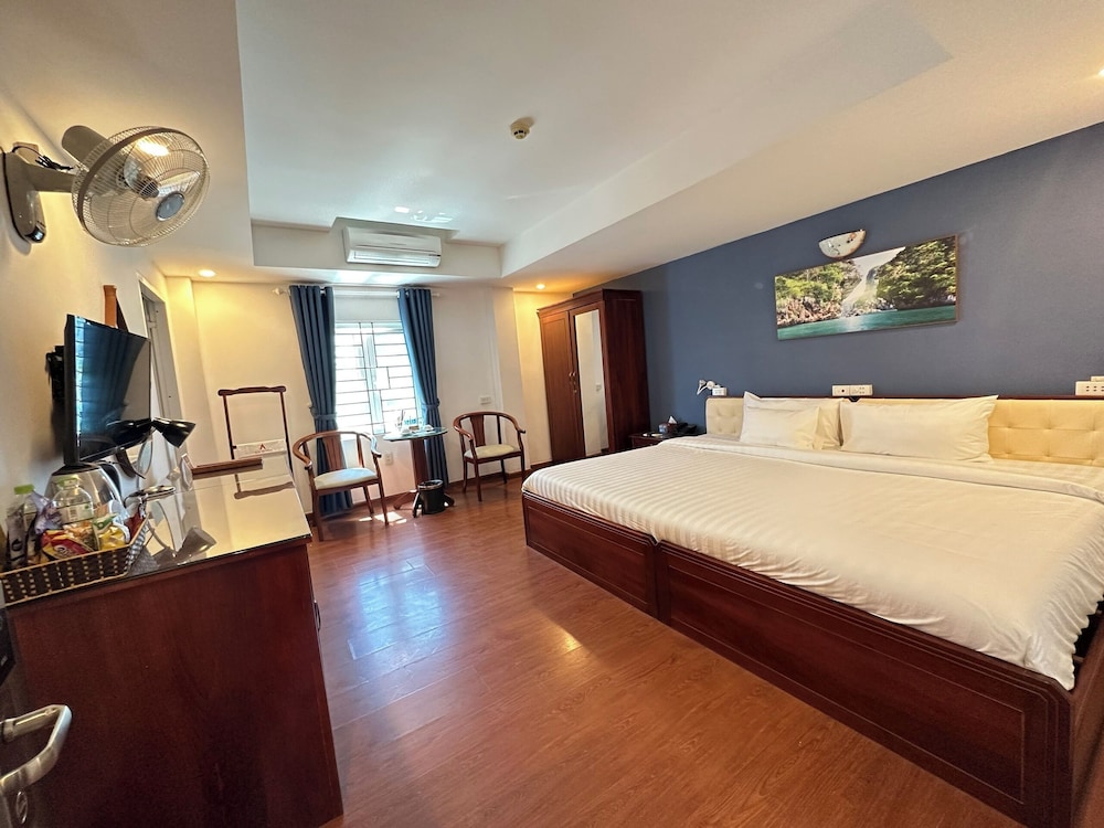 A25 Hotel - No. 137 Nguyen Du 23/69