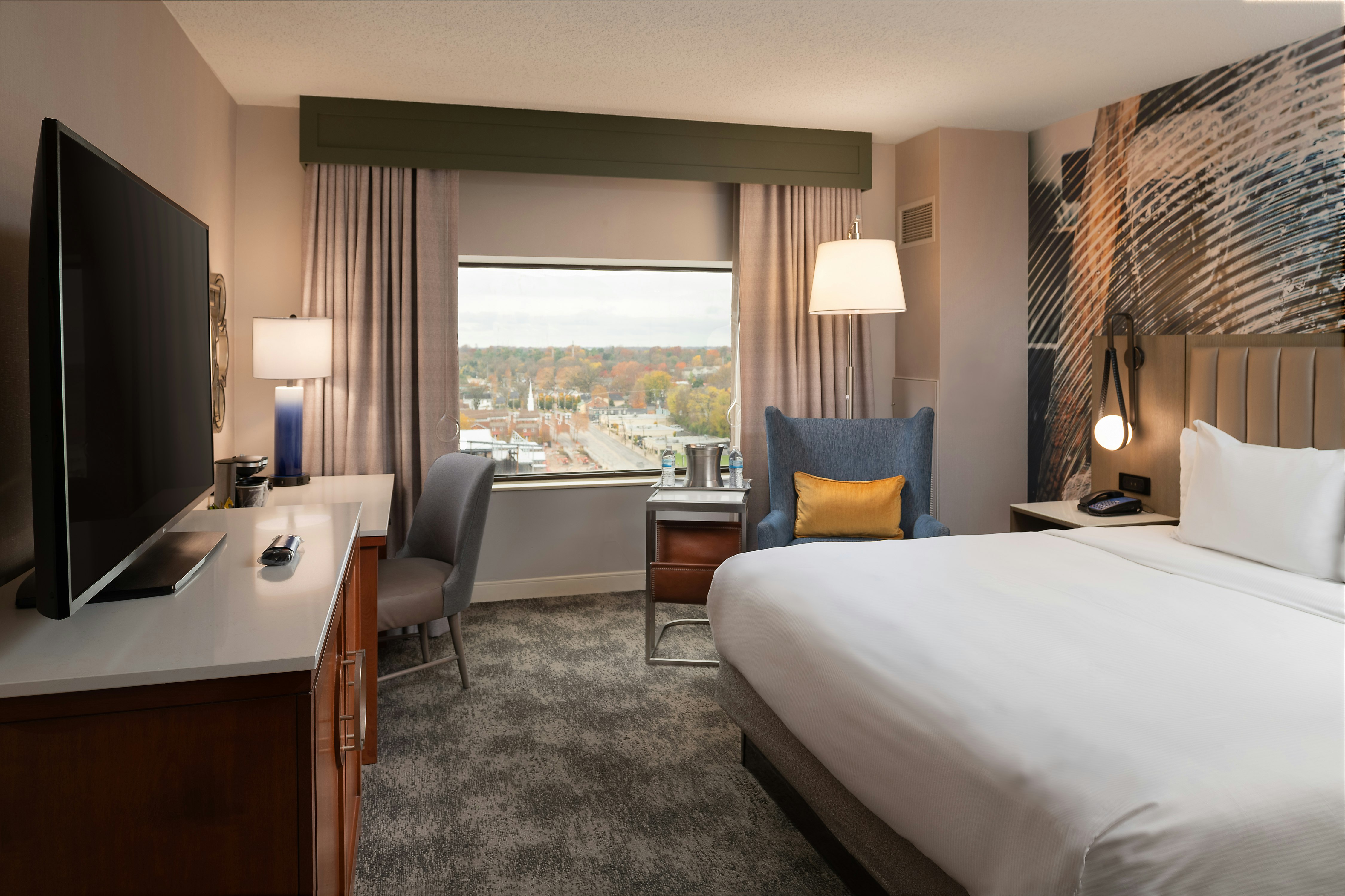 ROOM, KING BED, ACCESSIBLE