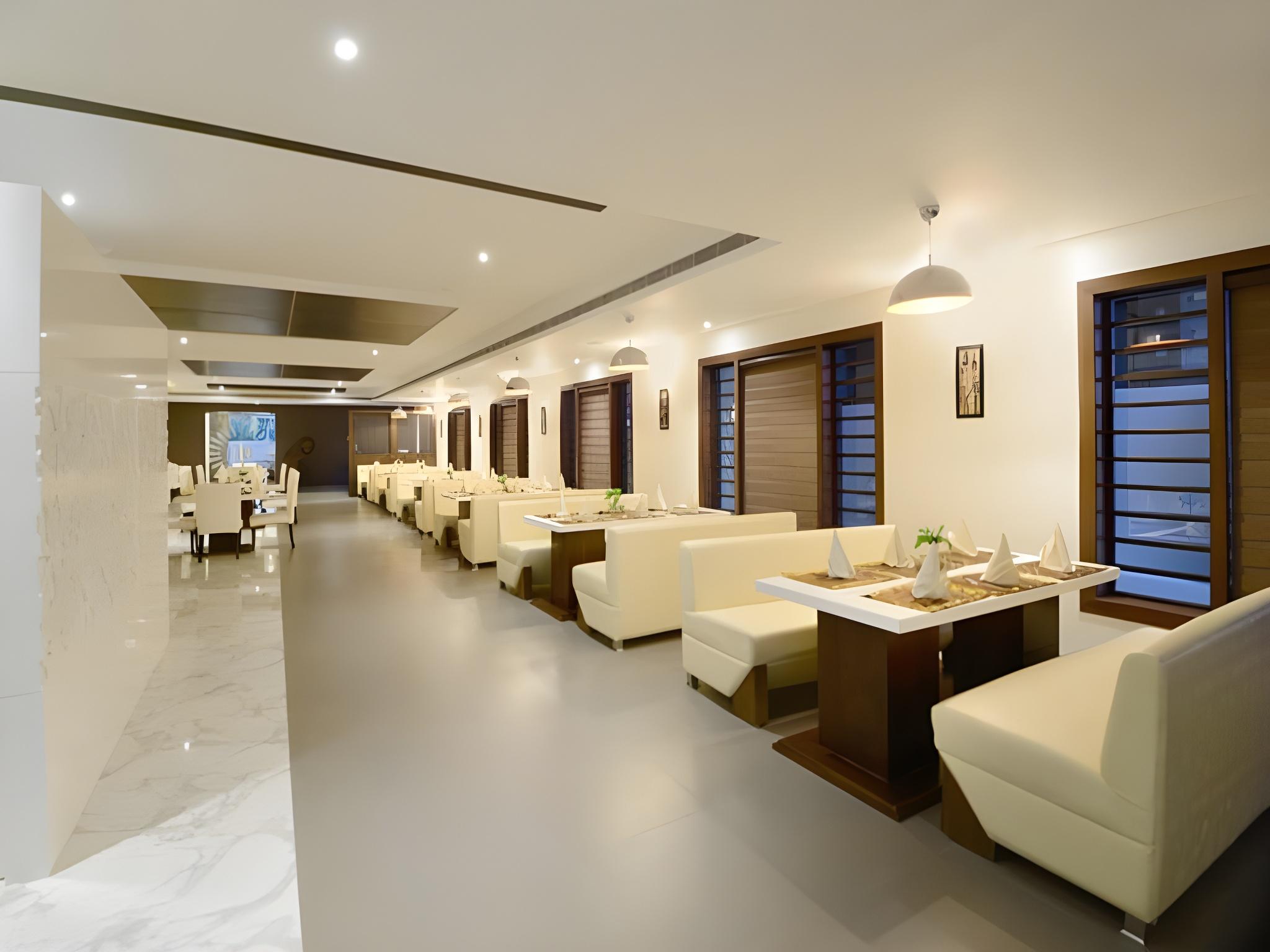 Taj Vilas 27/60