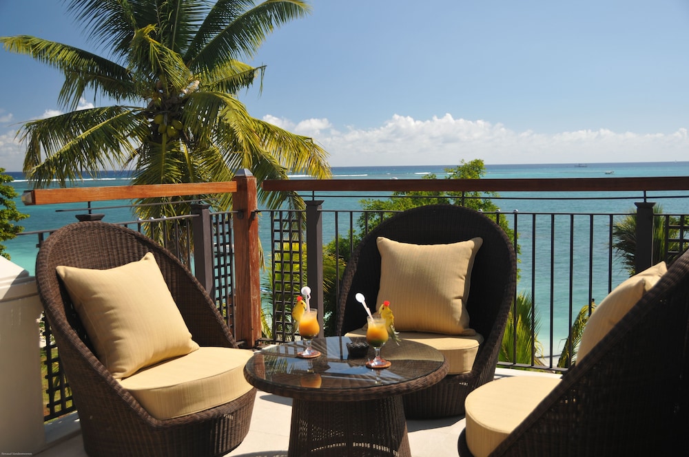 Le Cardinal Exclusive Resort 5/75