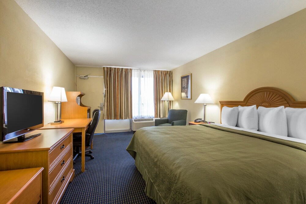 Quality Inn Americus 18/40