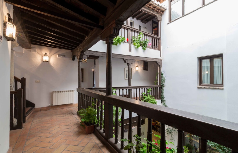 Casa Del Capitel Nazari 4/70