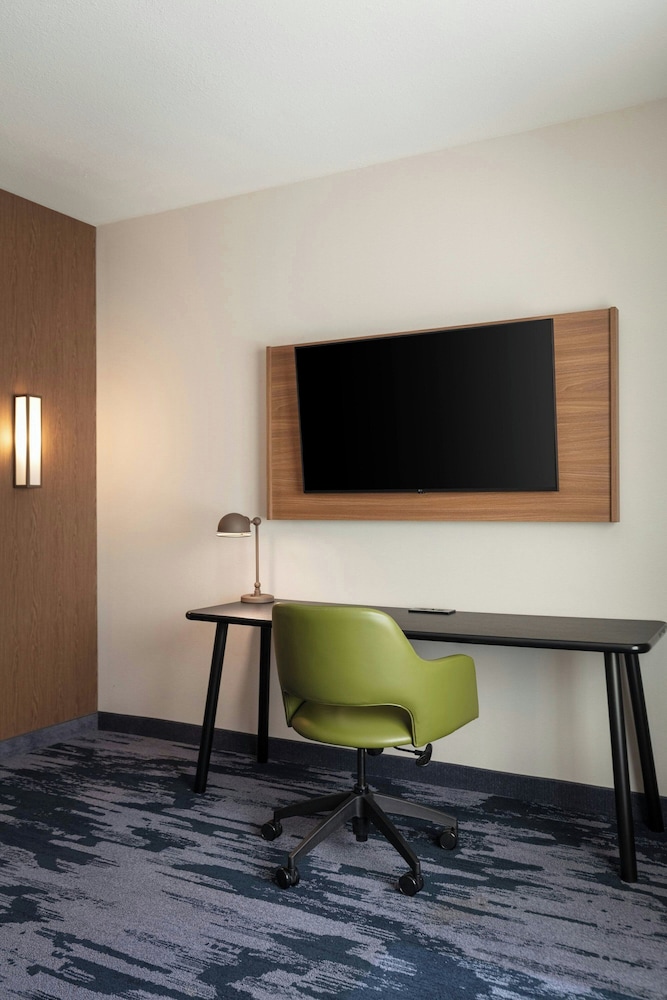 Fairfield Inn & Suites Omaha at MH Landing 35/39
