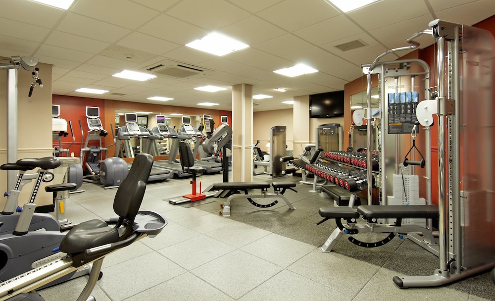 NOVOTEL LONDON STANSTED AIRPORT 24/69