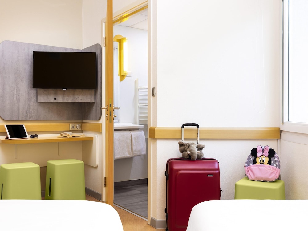 IBIS BUDGET WARSZAWA CENTRUM 64/70