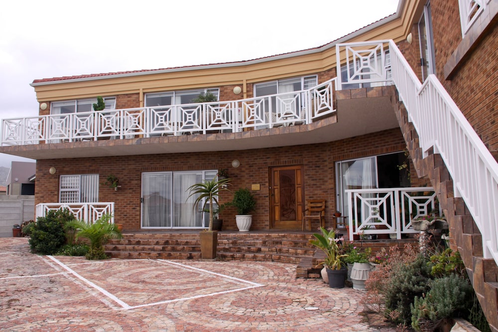 Blougans B&B Gansbaai 2/22