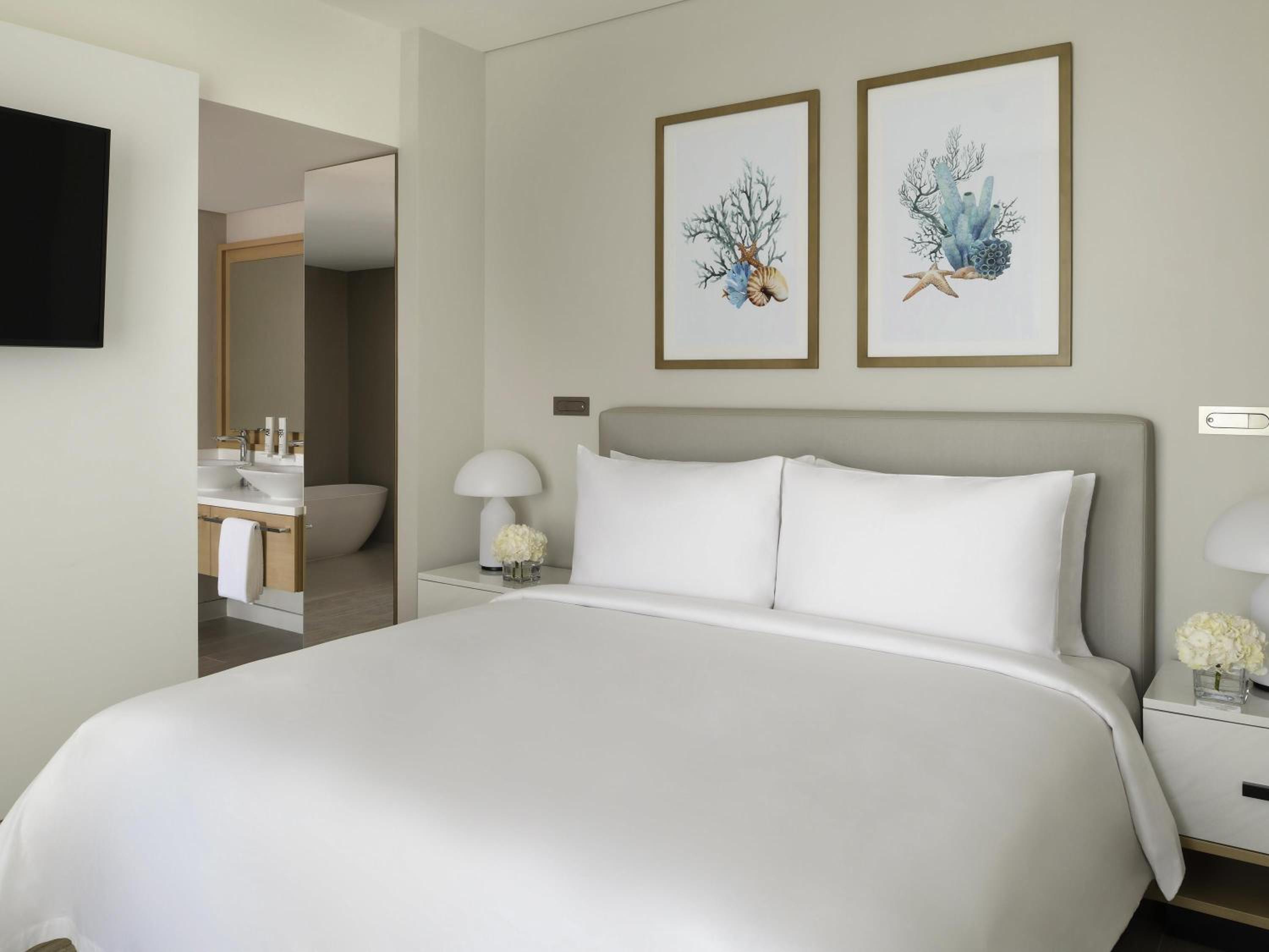 Suite, King Bed, Beach Front, Private Pool