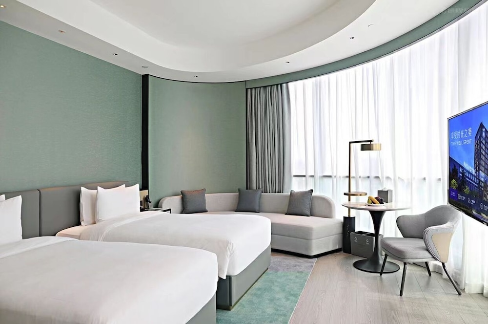Novotel Shanghai Wanyuan 16/50