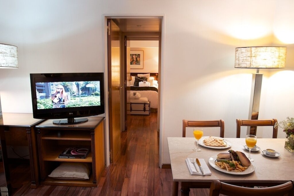 ARGENTA TOWER HOTEL 50/64