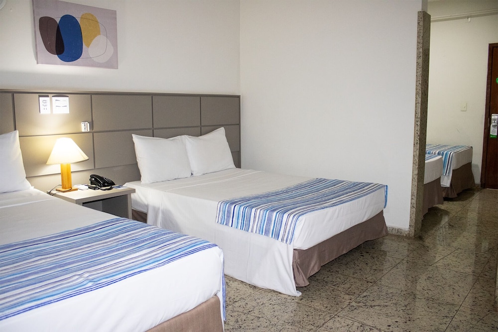 Family, 2 Double and Twin Beds