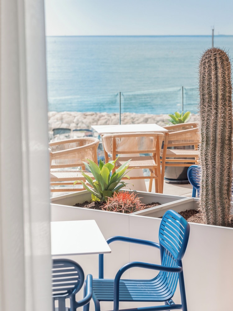 Bleu Hotel & Spa by Germain Collection 58/70