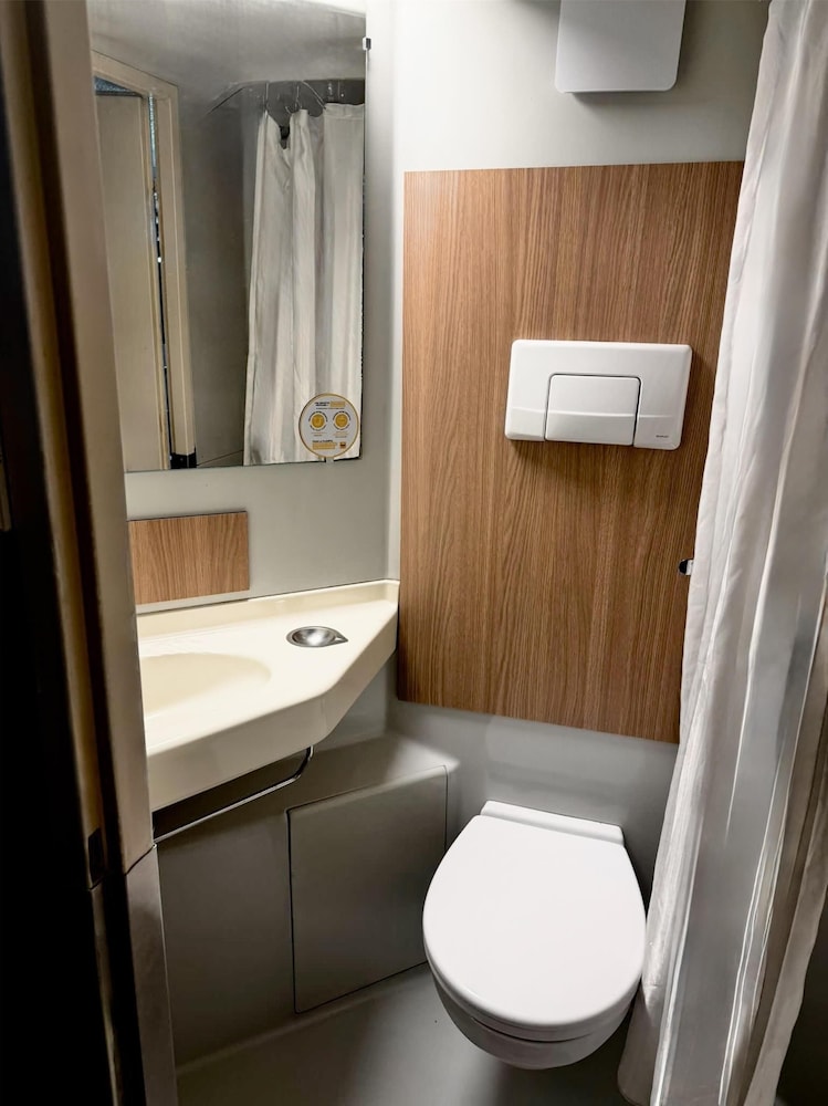 PREMIERE CLASSE TARBES - BASTILLAC 35/37