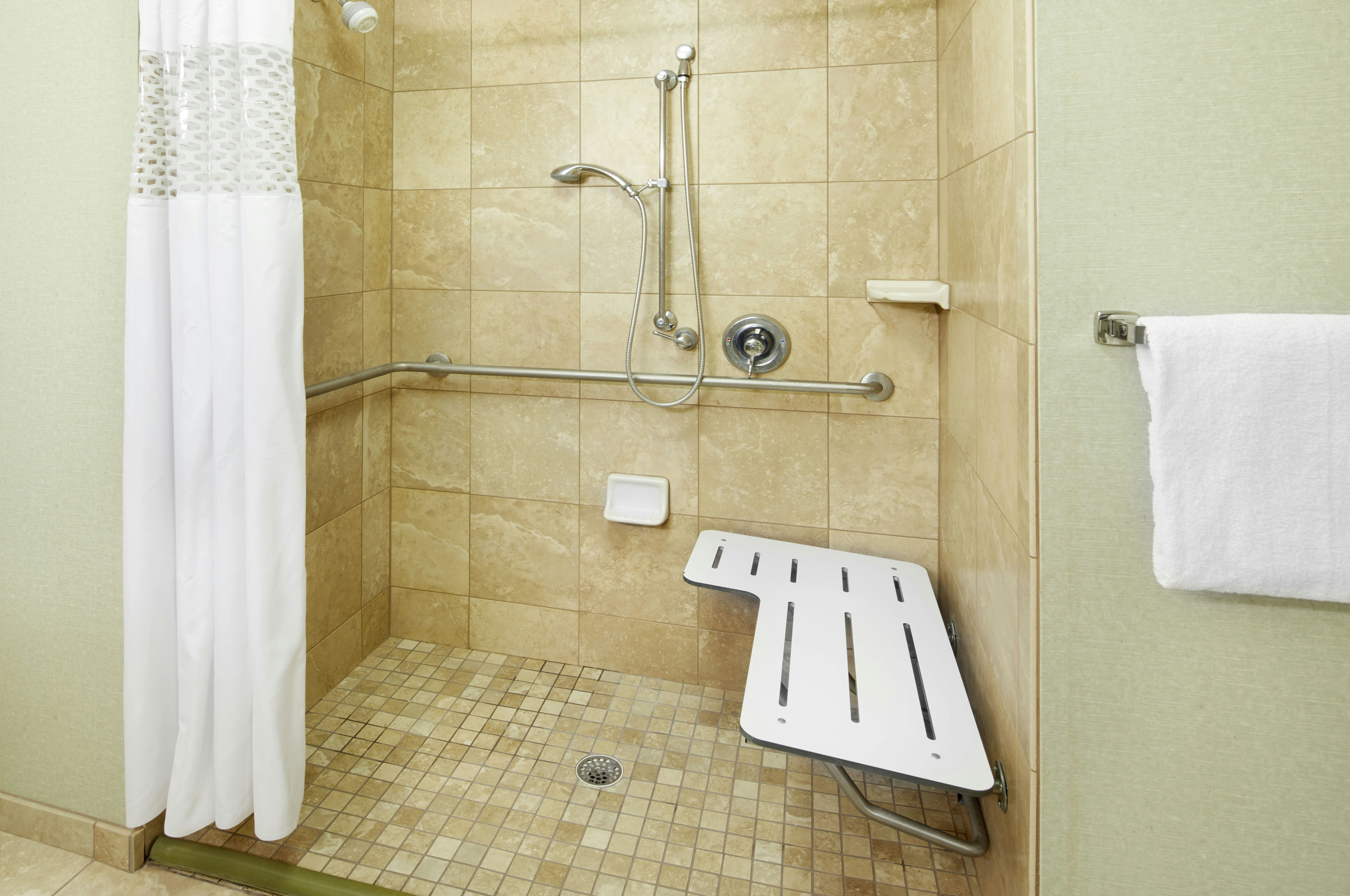 ROOM, 2 QUEEN BEDS, ACCESSIBLE