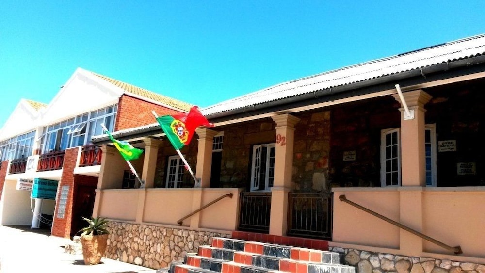 Bay Vista Guest House 2/50