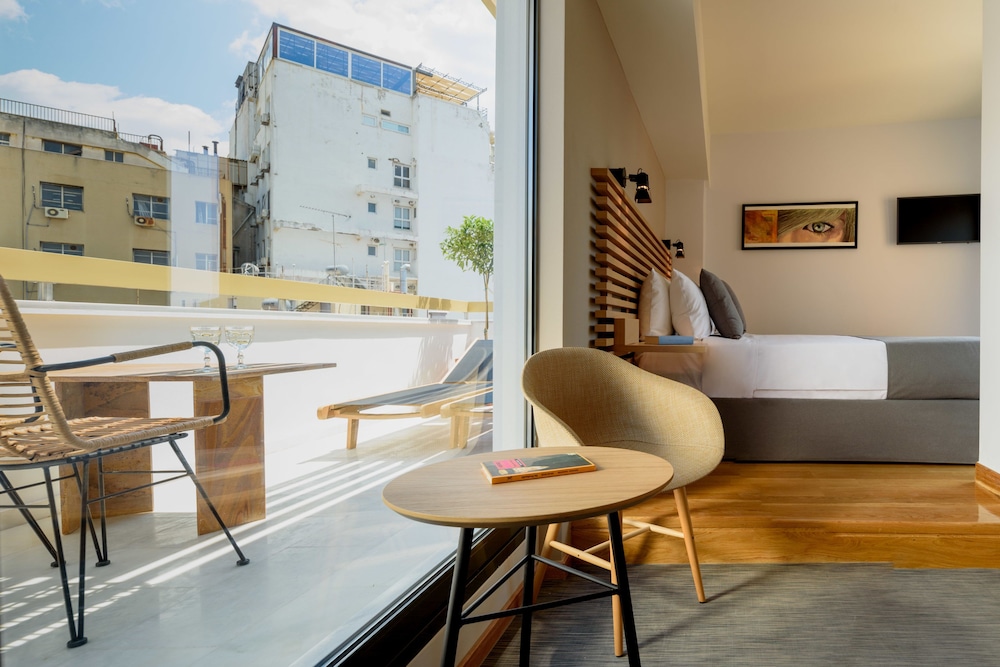 Fos Downtown Suites 35/50