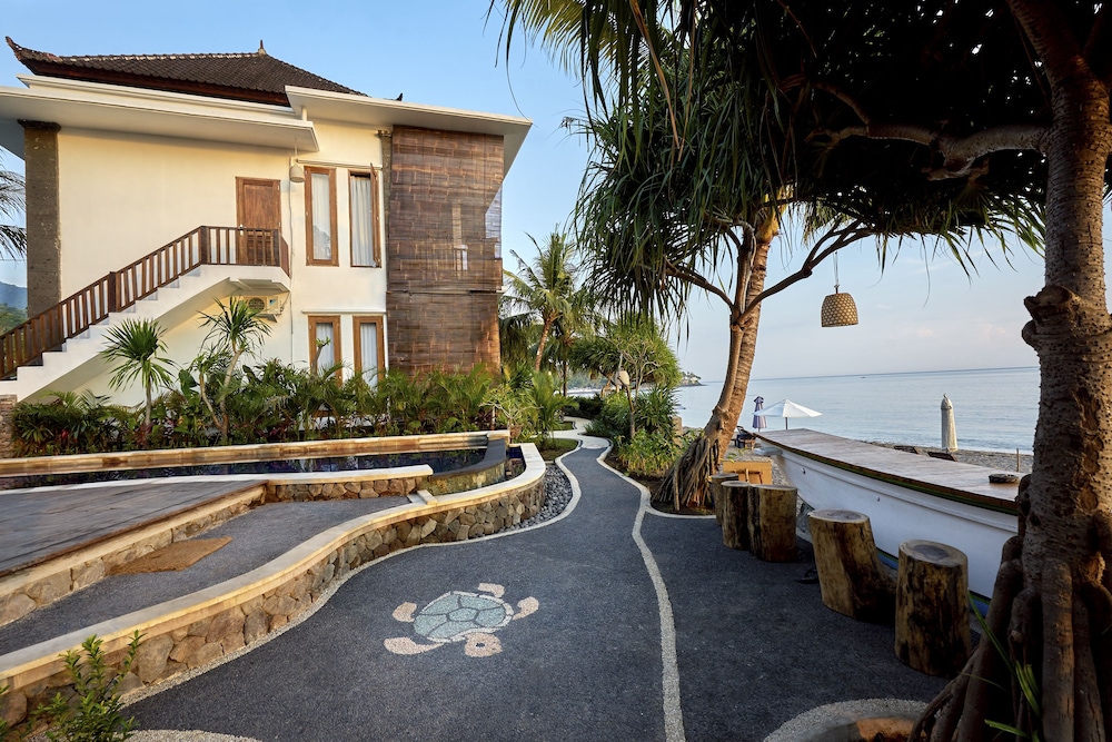 Vienna Beach Resort 66/69