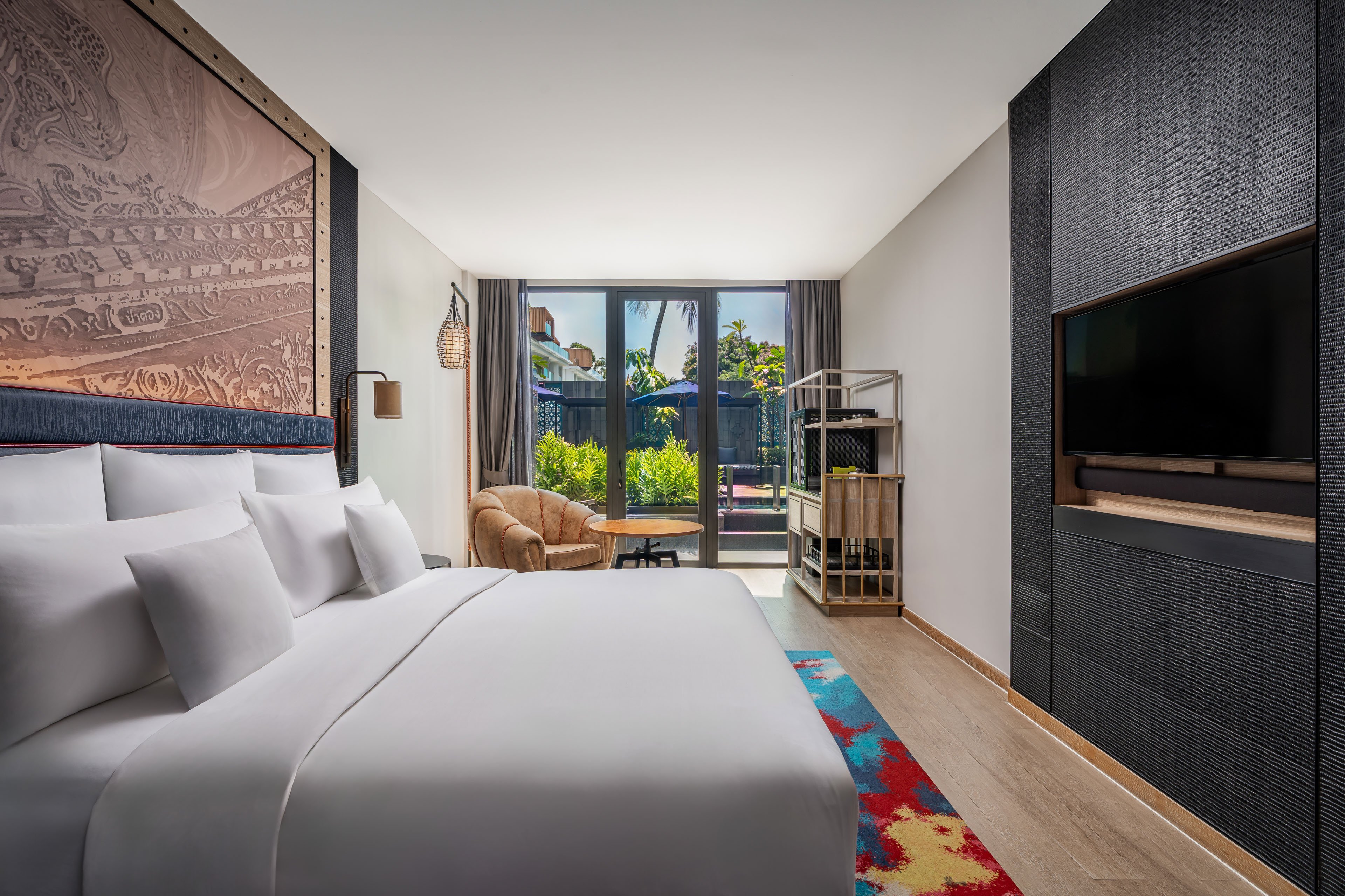 Standard, King Bed, Pool Access