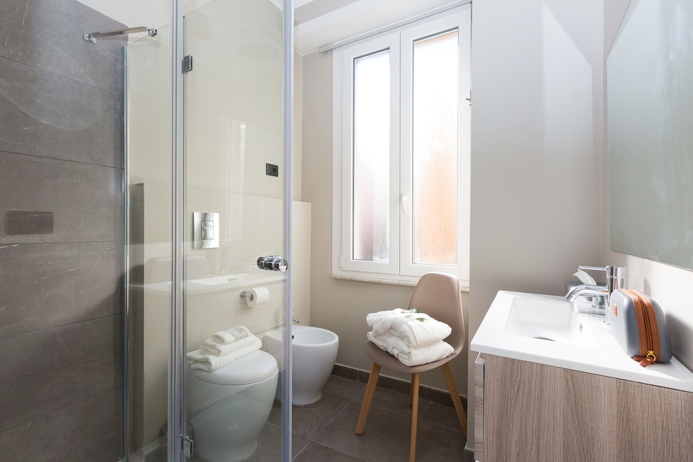 126 Gracchi Suites 39/47