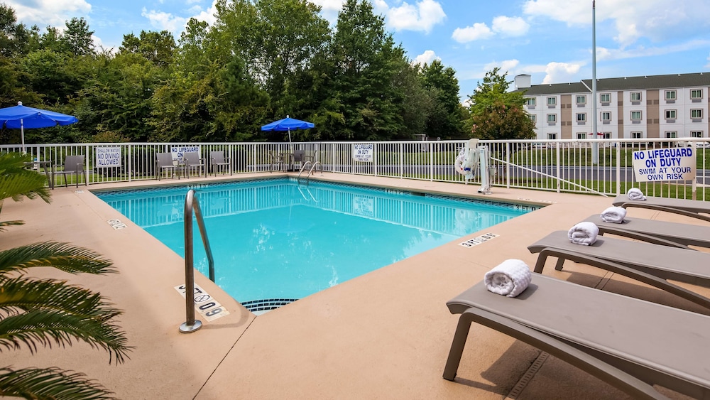 Best Western Carowinds 18/31