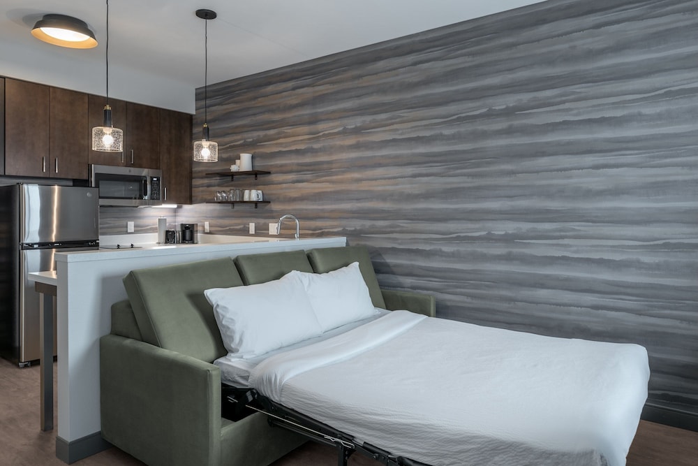 Residence Inn by Marriott Lancaster Palmdale 11/42