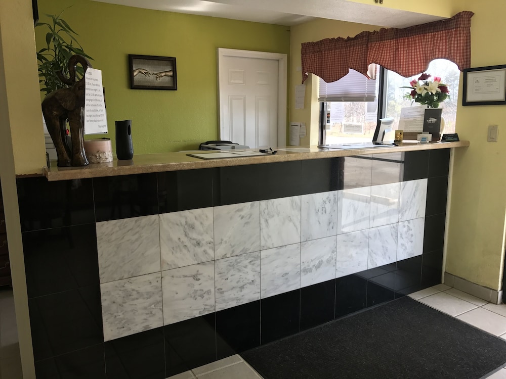 Regency Inn 4/49