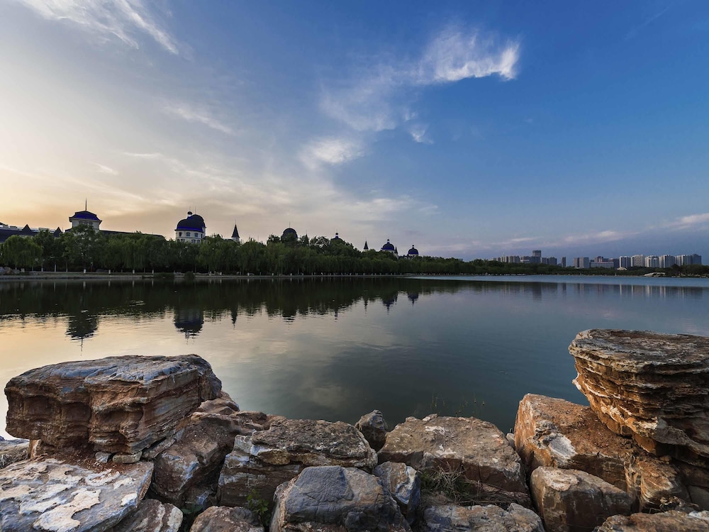 Pullman Tangshan Hotel 47/49