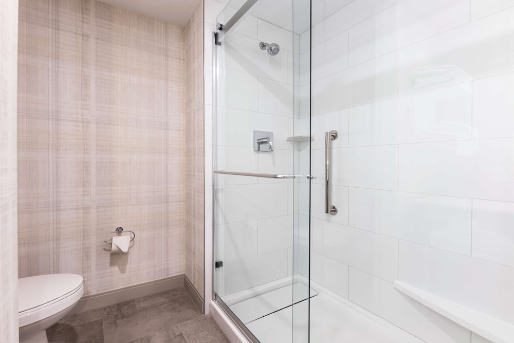 Hampton Inn and Suites Charlottetown 18/41