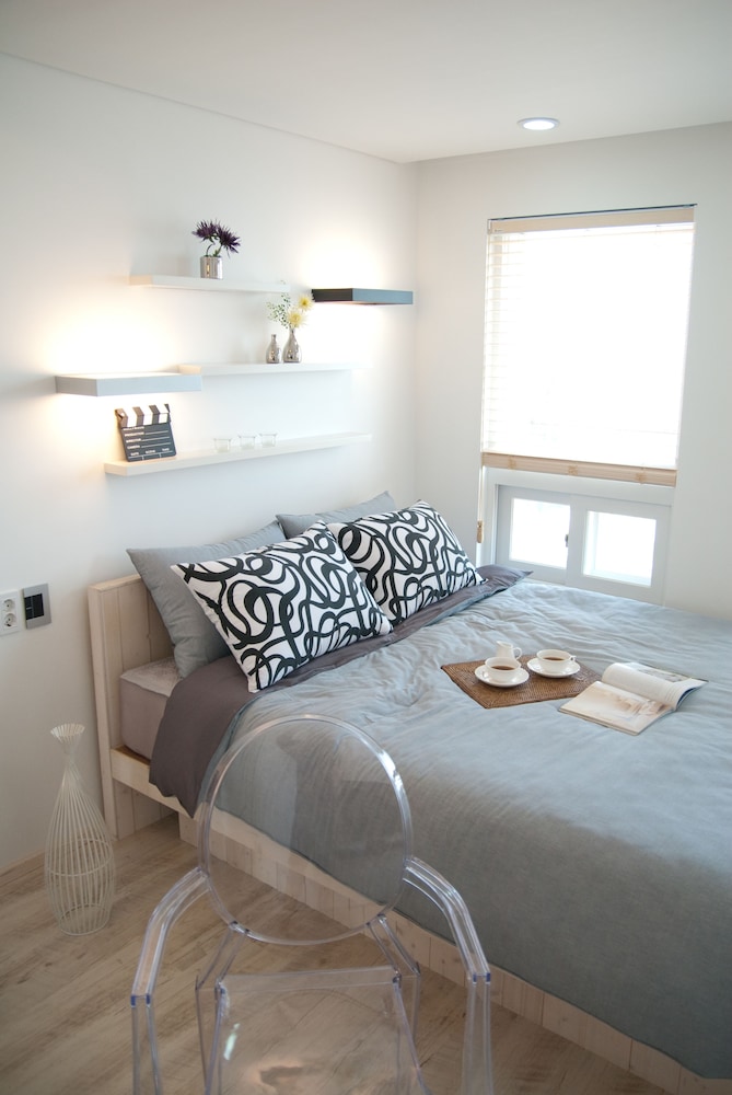 Deluxe, Queen Bed