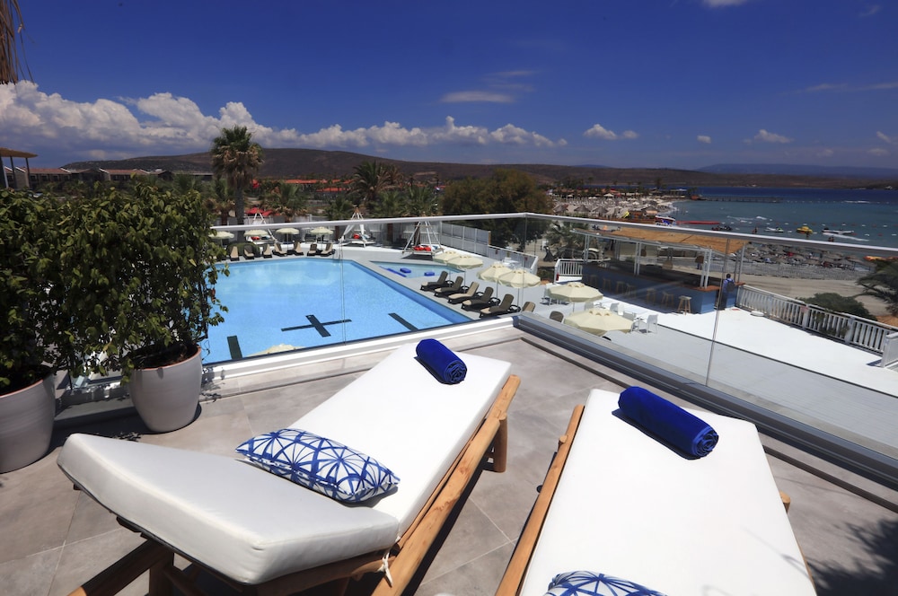 Design Plus Seya Beach Hotel 42/67