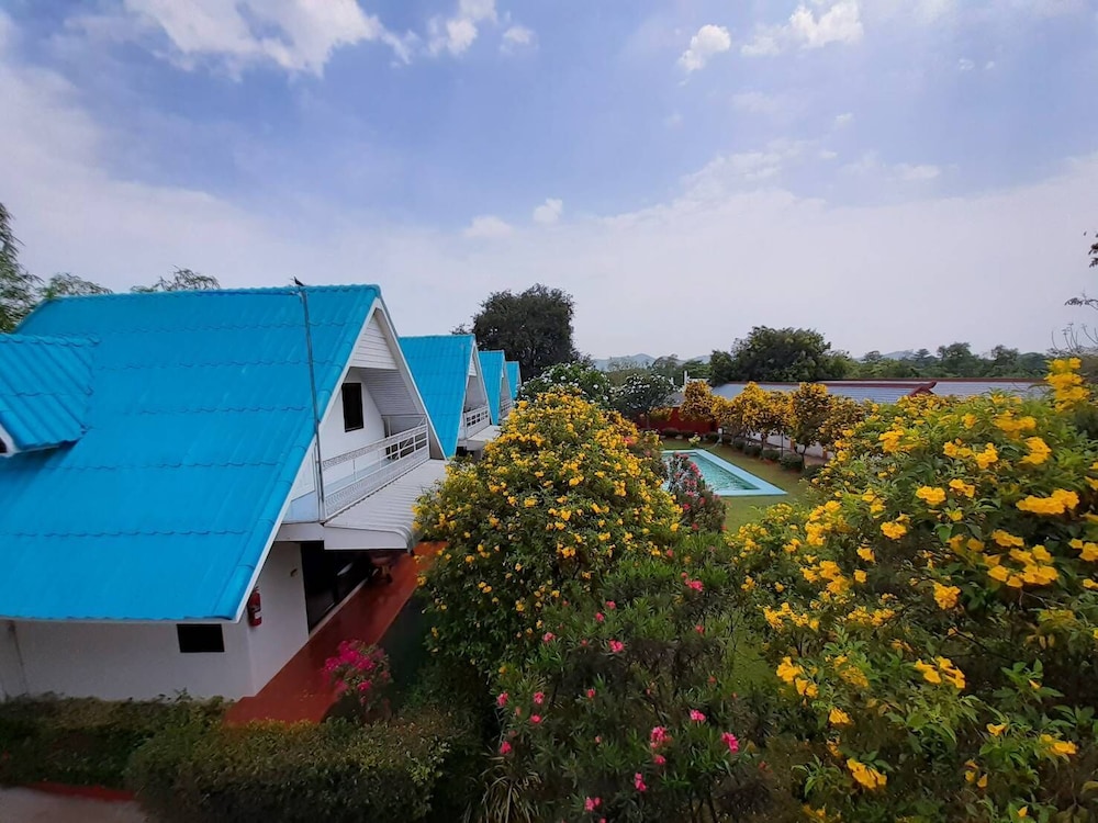 Dream Park Resort 69/75