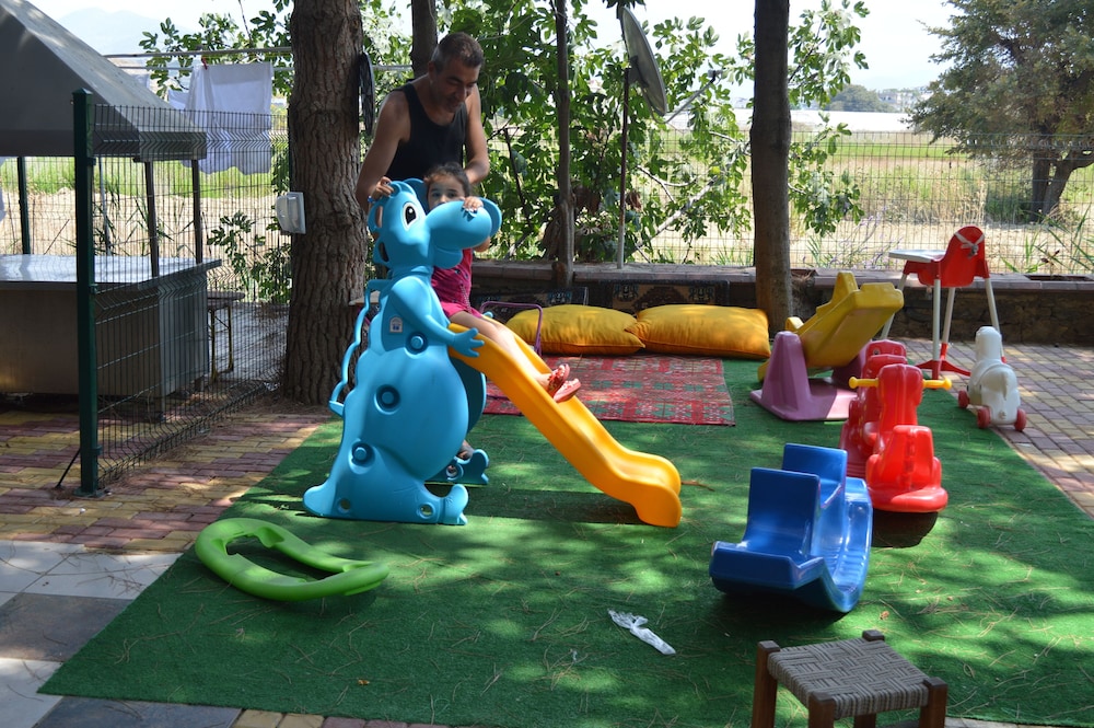 SELINUS BEACH CLUB HOTEL 28/50