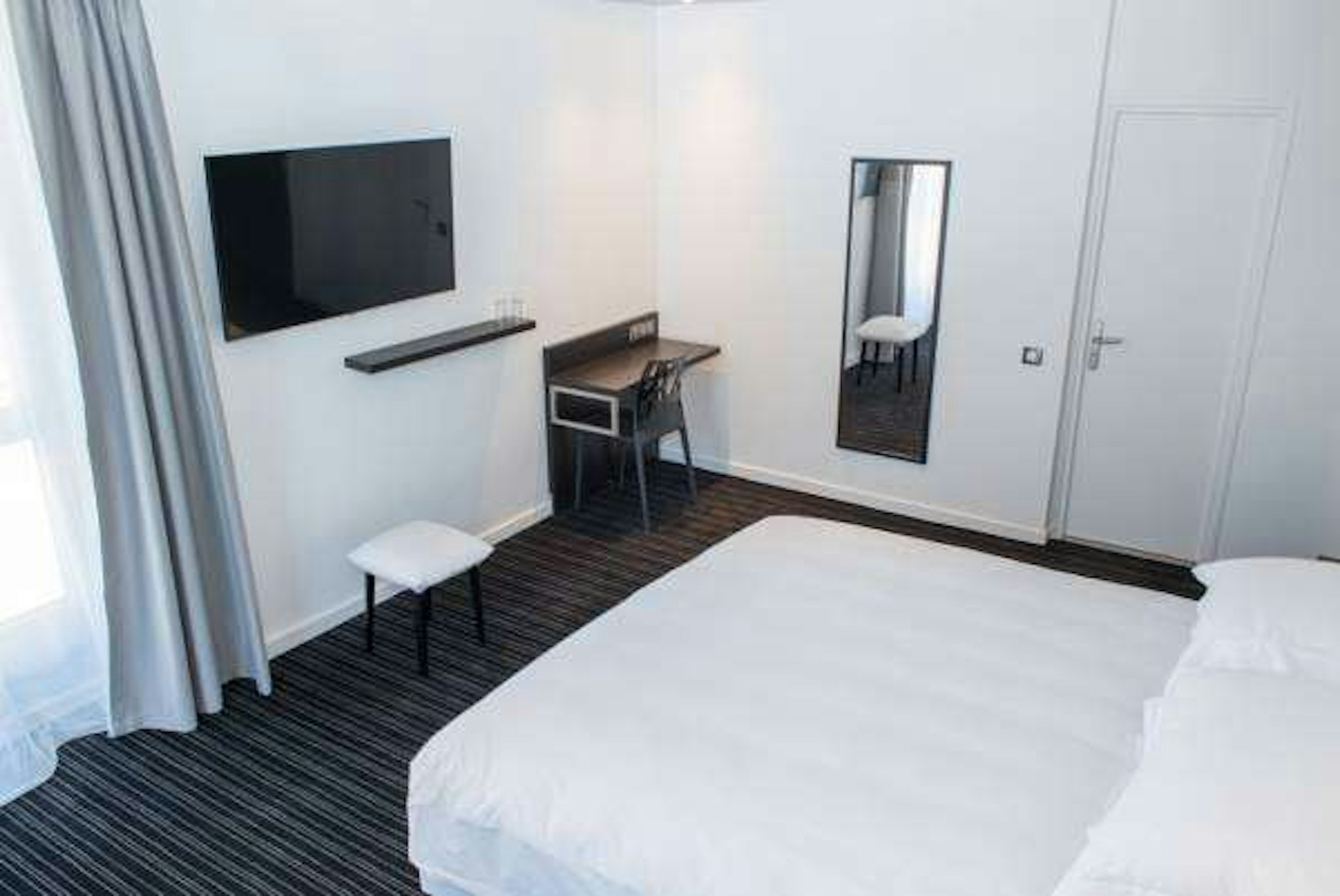 Hôtel 66 12/27