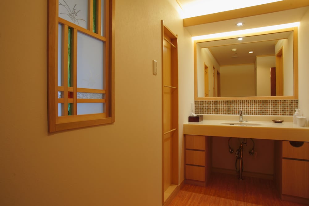 Shibu Onsen Sakaeya 48/50
