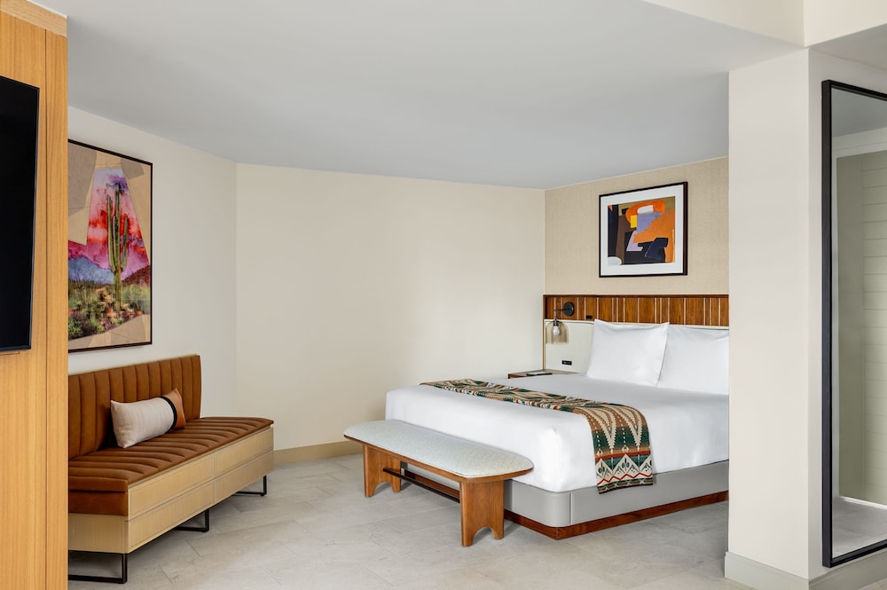 Grand Hyatt Scottsdale Resort 10/50