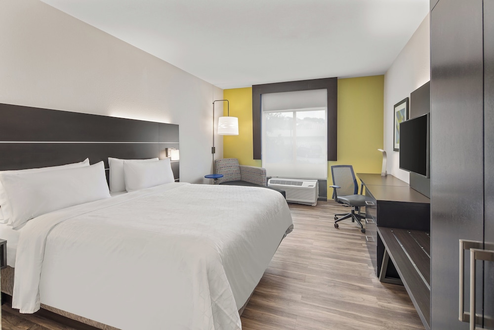 Standard, King Bed, Accessible