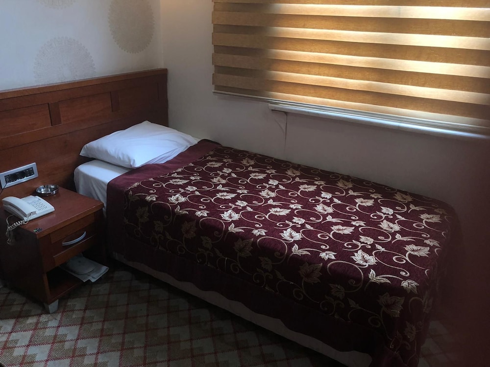 Grand Merin Hotel 18/63