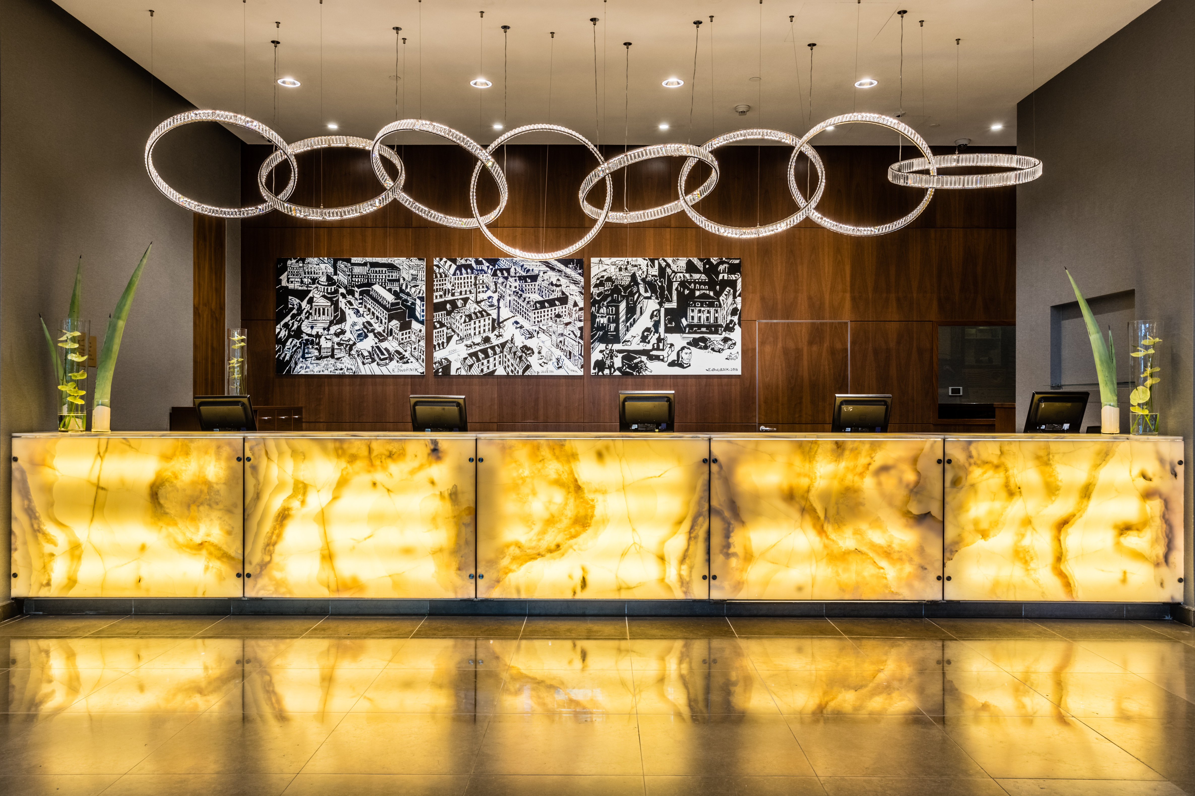 Intercontinental Warsaw 11/81